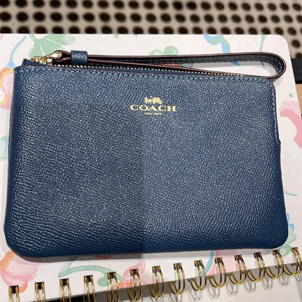 Coach Corner Zip Wristlet IM/Denim - Picture 12 of 16